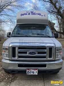 2011 E350 Pet Care / Veterinary Truck Air Conditioning Ohio Gas Engine for Sale