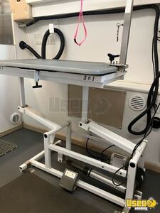 2011 E350 Pet Care / Veterinary Truck Gas Engine Ohio Gas Engine for Sale