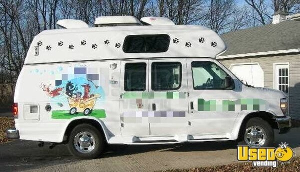 2011 E350 Pet Care / Veterinary Truck Ohio Gas Engine for Sale
