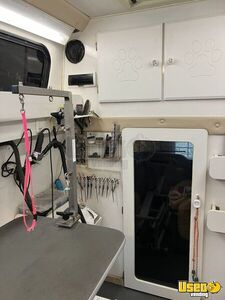 2011 E350 Pet Care / Veterinary Truck Propane Tank Ohio Gas Engine for Sale