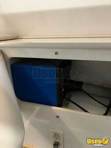 2011 E350 Pet Care / Veterinary Truck Transmission - Automatic Ohio Gas Engine for Sale