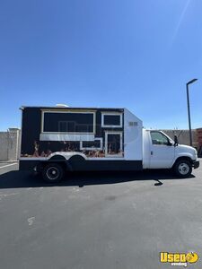 2011 E450 All-purpose Food Truck California Gas Engine for Sale