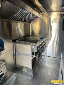 2011 E450 All-purpose Food Truck Diamond Plated Aluminum Flooring California Gas Engine for Sale