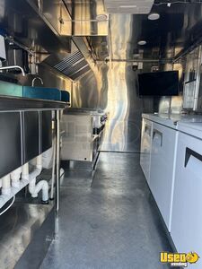 2011 E450 All-purpose Food Truck Insulated Walls California Gas Engine for Sale