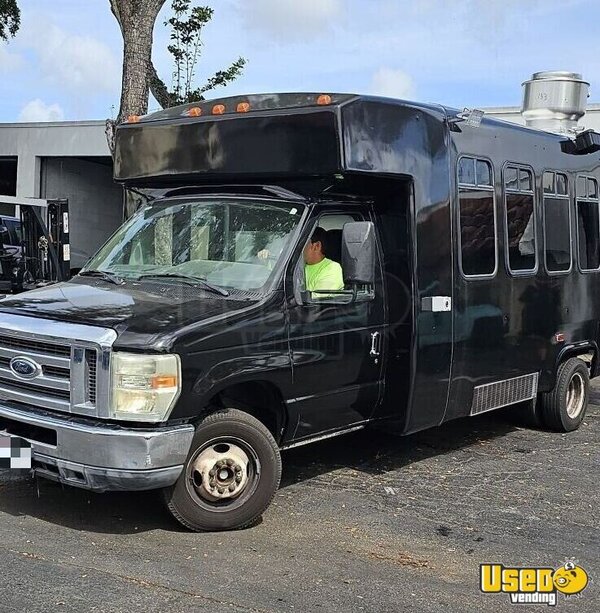 2011 E450 Kitchen Food Truck All-purpose Food Truck Florida Gas Engine for Sale