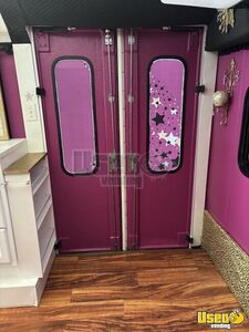 2011 E450 Mobile Hair & Nail Salon Truck 37 Florida Gas Engine for Sale