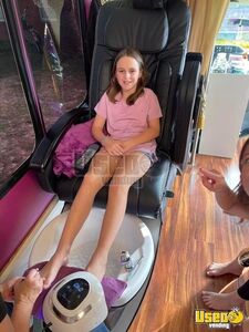 2011 E450 Mobile Hair & Nail Salon Truck Additional 1 Florida Gas Engine for Sale