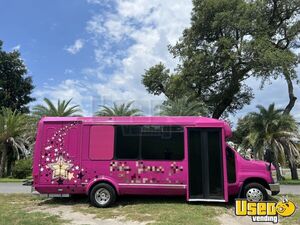 2011 E450 Mobile Hair & Nail Salon Truck Air Conditioning Florida Gas Engine for Sale