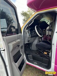 2011 E450 Mobile Hair & Nail Salon Truck Electrical Outlets Florida Gas Engine for Sale
