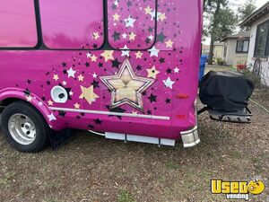 2011 E450 Mobile Hair & Nail Salon Truck Exterior Lighting Florida Gas Engine for Sale