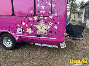 2011 E450 Mobile Hair & Nail Salon Truck Floor Drains Florida Gas Engine for Sale