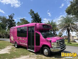 2011 E450 Mobile Hair & Nail Salon Truck Removable Trailer Hitch Florida Gas Engine for Sale