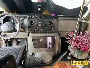2011 E450 Mobile Hair & Nail Salon Truck Water Tank Florida Gas Engine for Sale