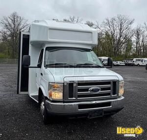 2011 E450 Pet Care / Veterinary Truck Bathroom New York Gas Engine for Sale
