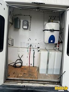 2011 Econoline Pet Care / Veterinary Truck Hot Water Heater California Gas Engine for Sale