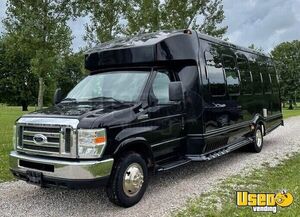 2011 Econoline Shuttle Bus Ohio Gas Engine for Sale