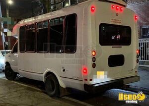 2011 Econoline Shuttle Bus Shuttle Bus 7 New York Gas Engine for Sale
