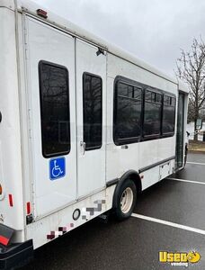 2011 F-450 Shuttle Bus Shuttle Bus Transmission - Automatic New Jersey Gas Engine for Sale