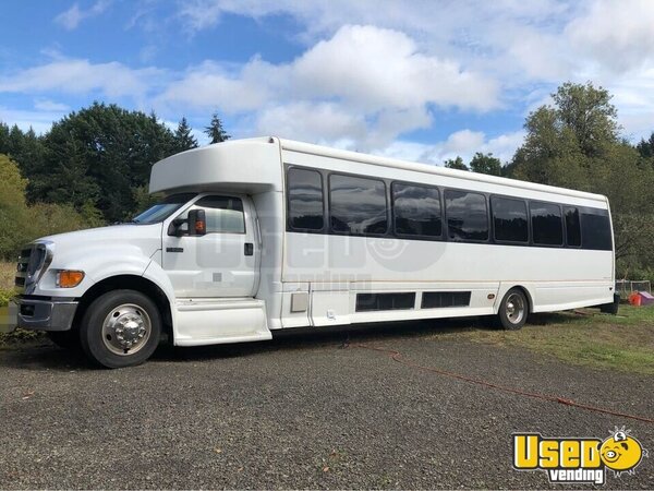 2011 F-650 Shuttle Bus Shuttle Bus Oregon Diesel Engine for Sale