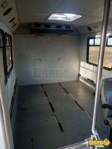 2011 F550 Shuttle Bus Insulated Walls Kansas Diesel Engine for Sale