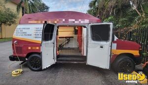 2011 Ford Ecoline Pet Care / Veterinary Truck Air Conditioning Florida Gas Engine for Sale