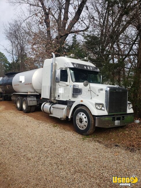 2011 Freightliner Semi Truck Texas for Sale