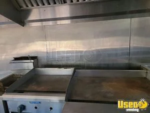 2011 Kitchen Food Trailer Diamond Plated Aluminum Flooring Arizona Diesel Engine for Sale