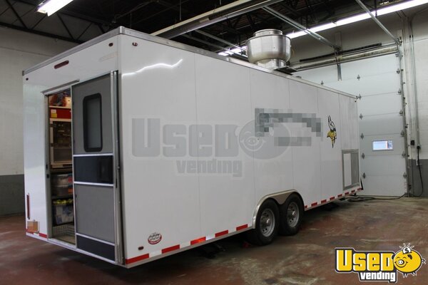 2011 Lee Trailers Model Lt-24 Kitchen Food Trailer New York for Sale