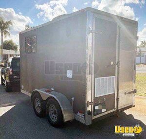 2011 Mobile Pet Care Trailer Pet Care / Veterinary Truck Florida for Sale