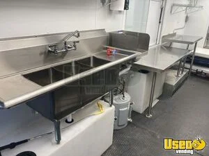 2011 Mt45 All-purpose Food Truck Breaker Panel Wisconsin Diesel Engine for Sale