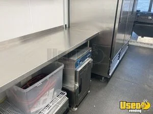 2011 Mt45 All-purpose Food Truck Electrical Outlets Wisconsin Diesel Engine for Sale