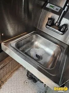 2011 Mt45 All-purpose Food Truck Exhaust Hood British Columbia Diesel Engine for Sale