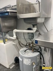 2011 Mt45 All-purpose Food Truck Hand-washing Sink Wisconsin Diesel Engine for Sale