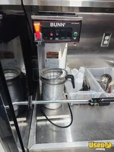 2011 Mt45 All-purpose Food Truck Interior Lighting British Columbia Diesel Engine for Sale