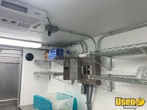 2011 Mt45 All-purpose Food Truck Interior Lighting Wisconsin Diesel Engine for Sale