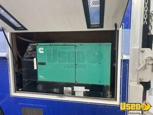 2011 Mt45 All-purpose Food Truck Surveillance Cameras Wisconsin Diesel Engine for Sale