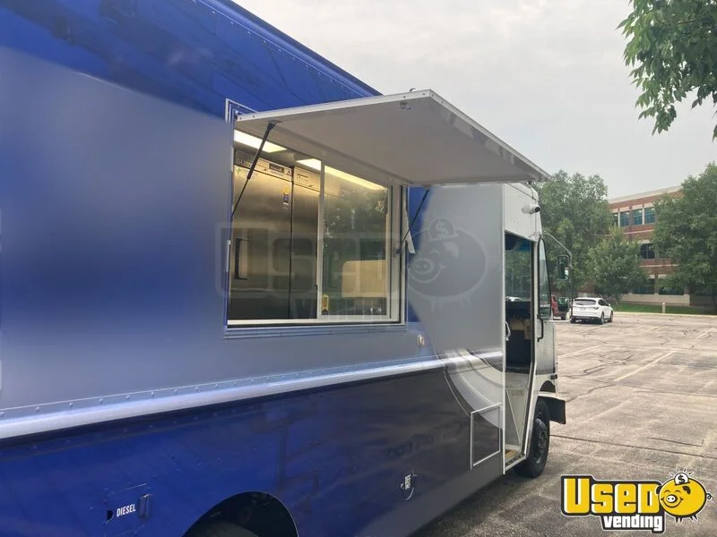 2011 Mt45 All-purpose Food Truck Wisconsin Diesel Engine for Sale