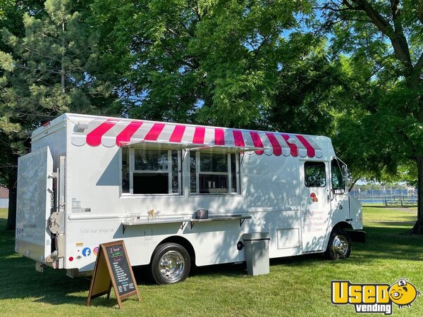 2011 Mt45 Ice Cream Truck Indiana Diesel Engine for Sale