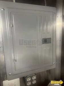 2011 Mt55 All-purpose Food Truck 51 Michigan Diesel Engine for Sale