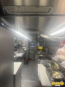 2011 Mt55 All-purpose Food Truck Exhaust Hood Michigan Diesel Engine for Sale