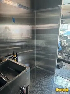 2011 Mt55 All-purpose Food Truck Exterior Lighting Michigan Diesel Engine for Sale