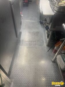 2011 Mt55 All-purpose Food Truck Fresh Water Tank Michigan Diesel Engine for Sale