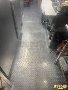 2011 Mt55 All-purpose Food Truck Fresh Water Tank Michigan Diesel Engine for Sale