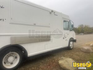 2011 Mt55 All-purpose Food Truck Propane Tank Michigan Diesel Engine for Sale