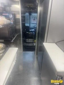 2011 Mt55 All-purpose Food Truck Steam Table Michigan Diesel Engine for Sale