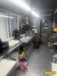 2011 Mt55 All-purpose Food Truck Stovetop Michigan Diesel Engine for Sale