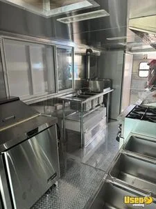 2011 Mt55 All-purpose Food Truck Upright Freezer Michigan Diesel Engine for Sale
