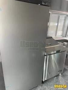 2011 Mt55 All-purpose Food Truck Work Table Michigan Diesel Engine for Sale