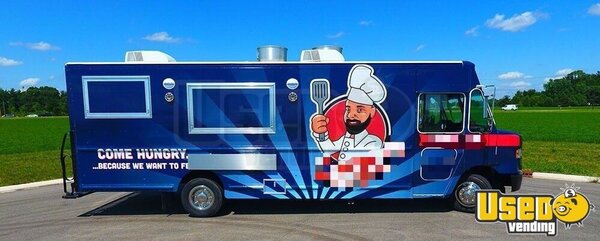 2011 Mt55 Step Van Kitchen Food Truck All-purpose Food Truck Kansas Diesel Engine for Sale