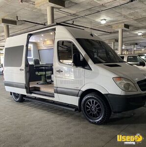 2011 Sprinter 2500 Mobile Barbershop Truck Mobile Hair & Nail Salon Truck California Diesel Engine for Sale